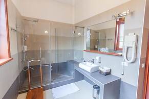 Belgrade Hills Villa and Suites