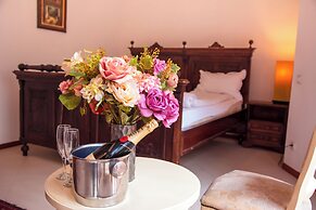 Belgrade Hills Villa and Suites