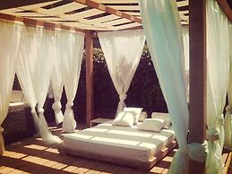 Belgrade Hills Villa and Suites