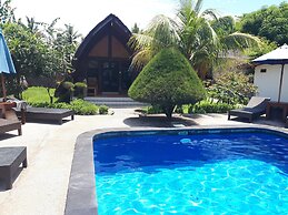 Sandy Beach Bungalows
