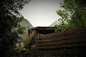 Theasis Igloo