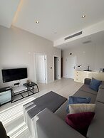 Green Hills Suites