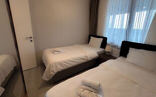Green Hills Suites