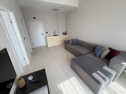 Green Hills Suites