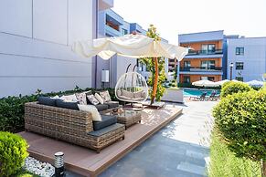 Green Hills Suites