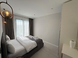 Green Hills Suites