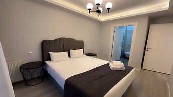 Green Hills Suites