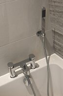 Cosy 2BR Apt Arndale Northern Qtr