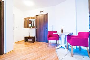 Admiral Plaza Hotel