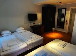 Dialog Hotel Villan