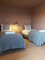Riverfront Lodge
