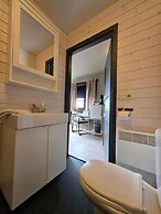 Riverfront Lodge