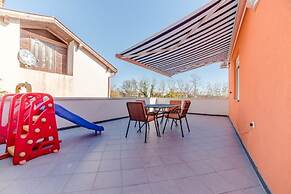 Apartments Orange Medulin