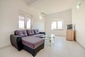Apartments Orange Medulin