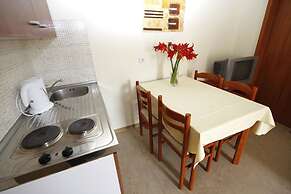 Apartments Vesna Mimice