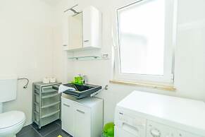 Holiday House Flego