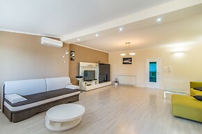 Holiday House Flego