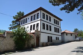 Dibekonu Konak