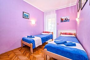 Apartments Paliaga