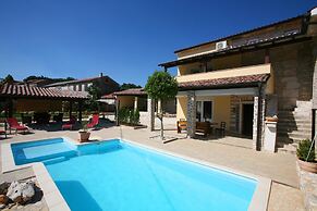 Villa Nada Flores