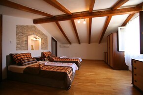 Villa Nada Flores
