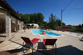 Villa Nada Flores