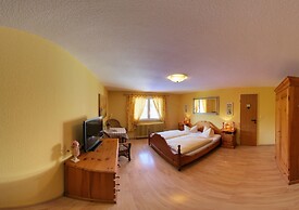 Hotel Merkurwald-Restaurant Wolpertinger