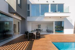Cove Seaview Villas