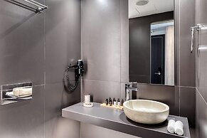 Las Hotel & Spa