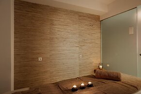Las Hotel & Spa