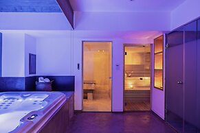 Las Hotel & Spa