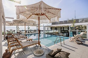 Las Hotel & Spa