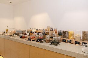 Las Hotel & Spa