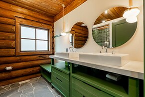 Pine Bungalows
