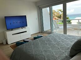 Brisas Apartments
