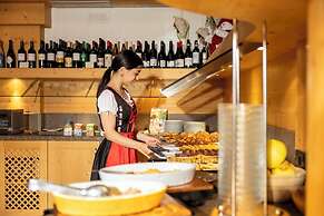 Hotel Tirol Natural Idyll