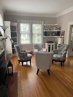 Cottage on Caledonia Bed & Breakfast