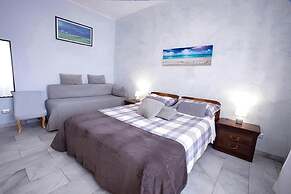 Etna Sea House