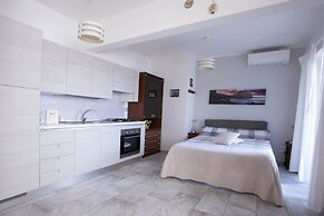 Etna Sea House