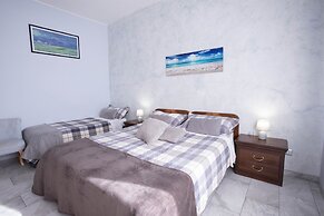 Etna Sea House