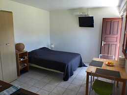 Au Petit Canal Fleuri