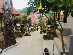 Nature Land Hotel II