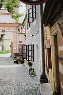 Monastery Garden Bistro & Rooms