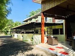 Rona's Townhouses