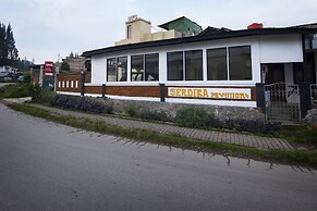 OYO 581 Serdika Pavilion