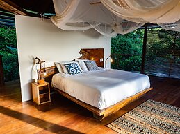 La Loma Jungle Lodge