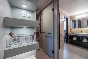 2 Mazi Suites