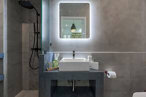2 Mazi Suites