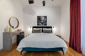 2 Mazi Suites