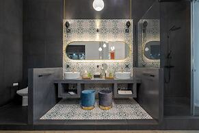 2 Mazi Suites